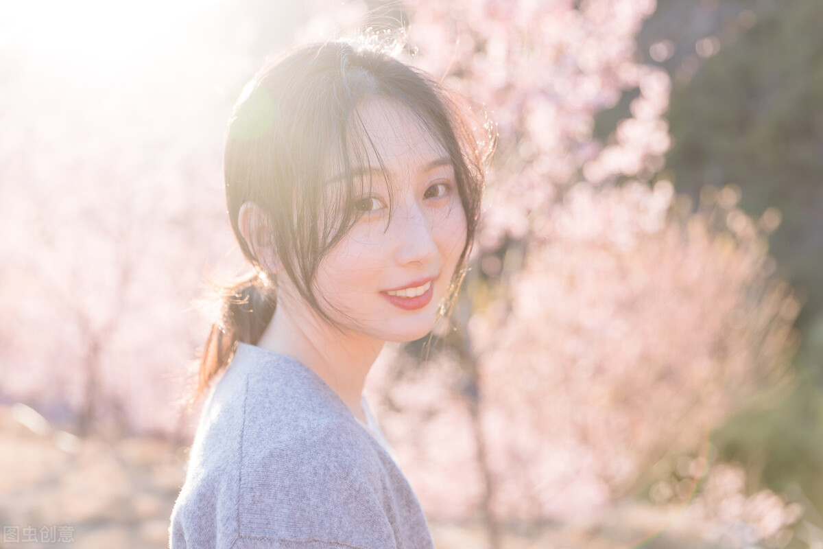 恋爱中女生越来越傻白甜,恋爱中的女生真的是福尔摩斯