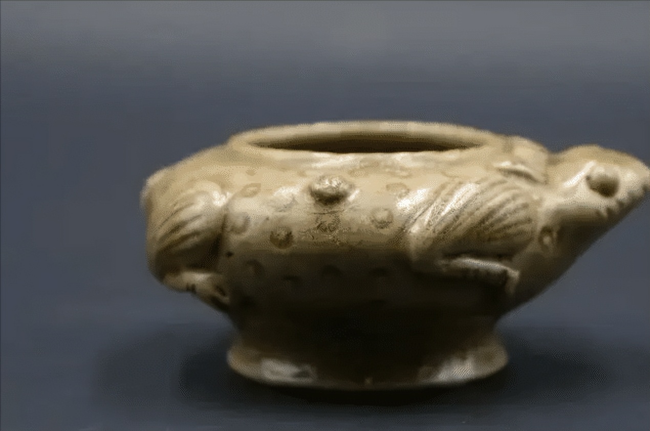 皎洁晶莹的大食国器物遇上文气舒展的宋朝，它们会发生怎样的碰撞