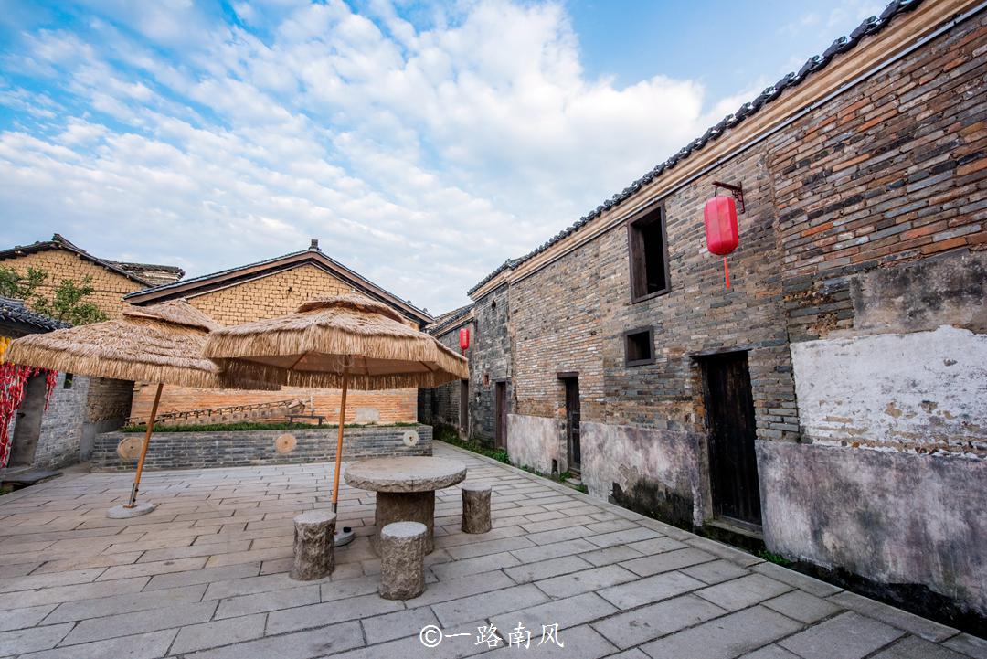 江西第二大城市吉安，面积相当于深圳的12.68倍，风光灵秀少人来