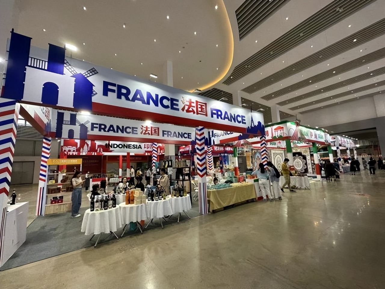 “买全球卖全球”郑州这里就能买到全球好物