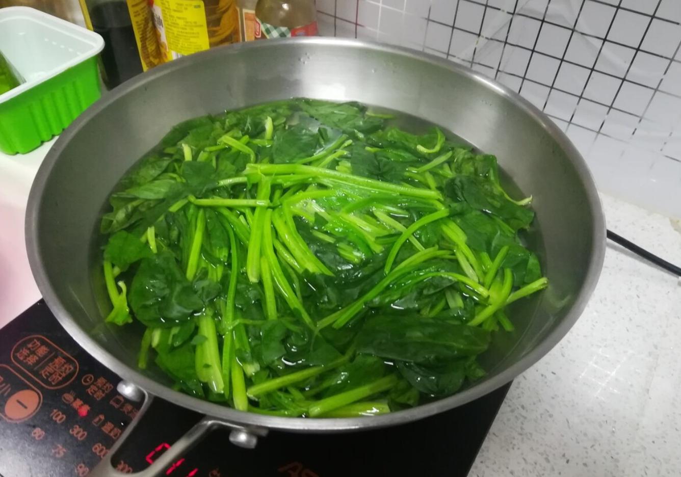 儿童喝牛奶补钙最快的方法,孩子吃什么能补钙别进入四个误区