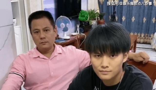 网红“小杨哥”粉丝数破亿，爸爸传出不雅视频，与平时人设反差大