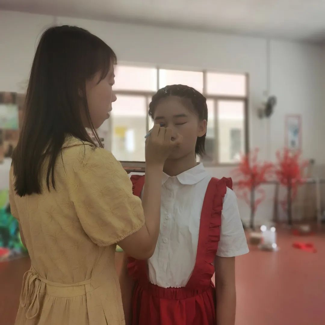 碧波实验小学朗诵比赛,实验小学诗朗诵一等奖