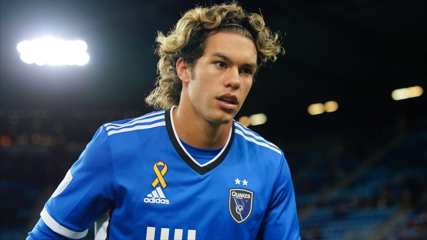 谁会成为下一个梅西,谁会成为第三代球王