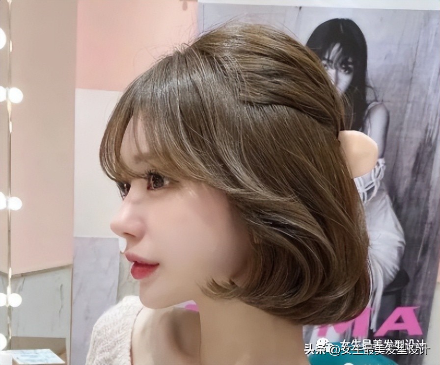 烫短发内扣的步骤,烫外翻内扣卷发教程短发