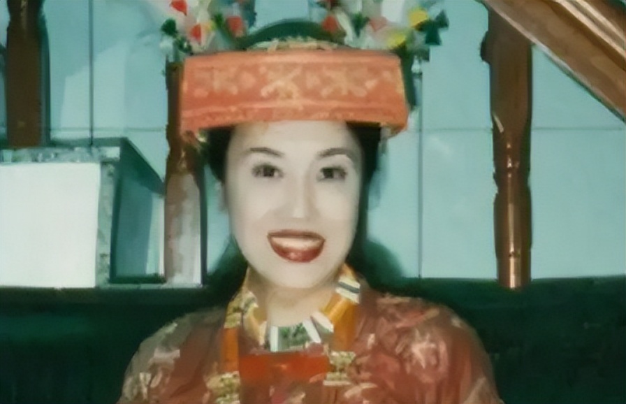 中国第一人变性成富商,我国内地首位变性人