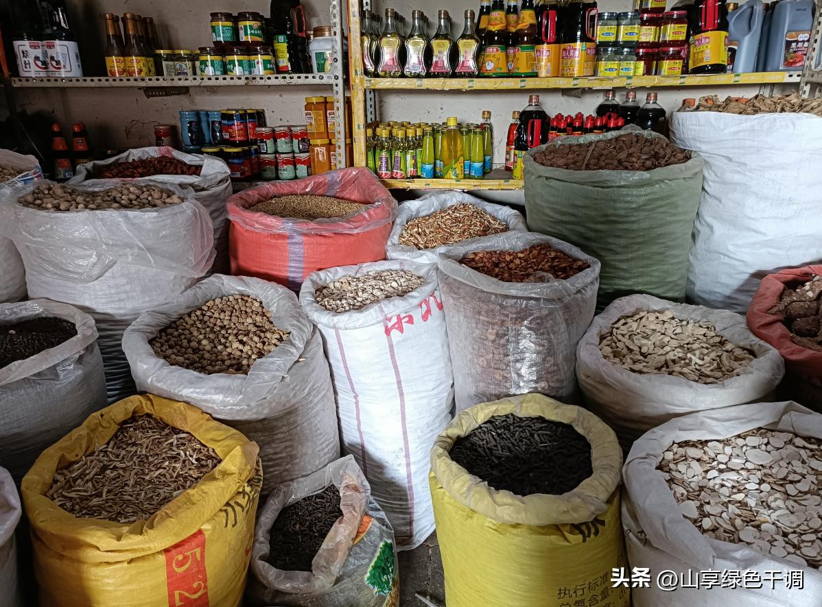 白蔻香料在卤水是干什么用的,白蔻在卤水中用法