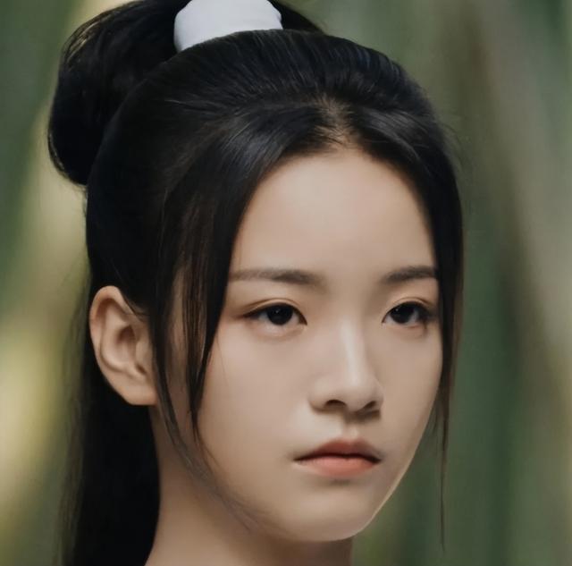 比香肠嘴更拉垮的是“月亮唇”，苦相刻薄心机感，快看你身边有无