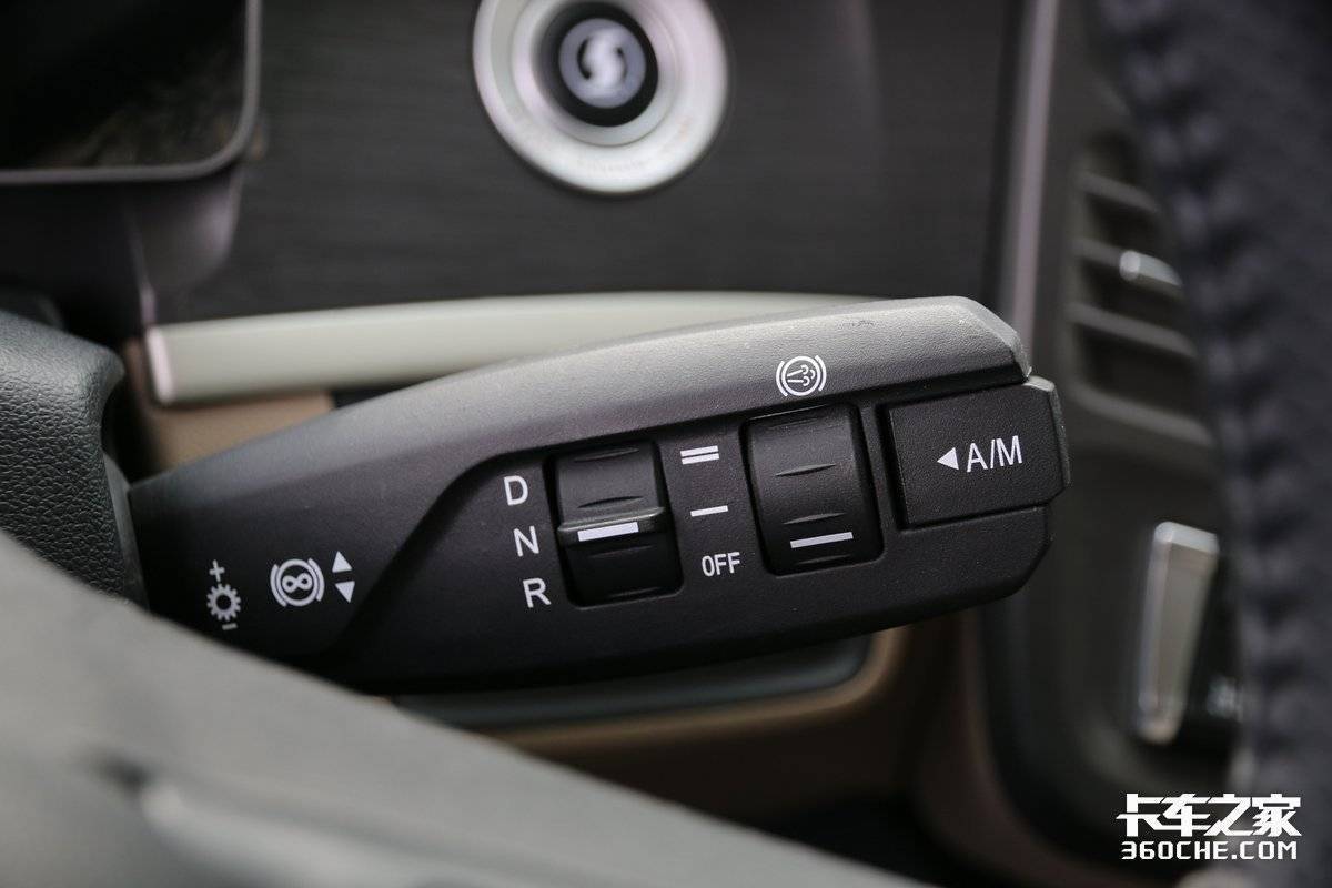 新款德龙x6000单驱,德龙x6000与汕德卡对比