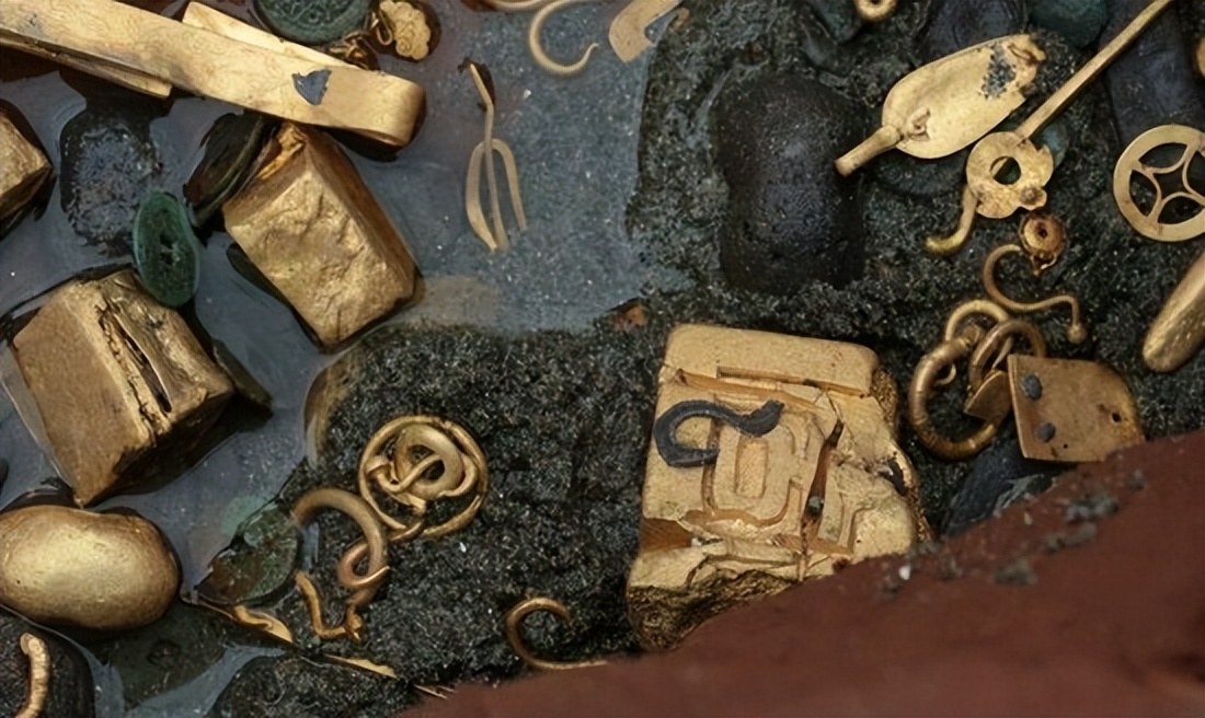 四川一个村都是盗墓高手，6岁小孩都潜水摸宝，一只金虎卖800万