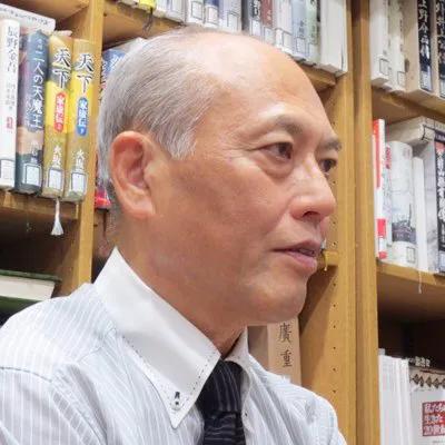 日本球迷世界杯赛后捡垃圾,日本球迷在卡塔尔捡垃圾