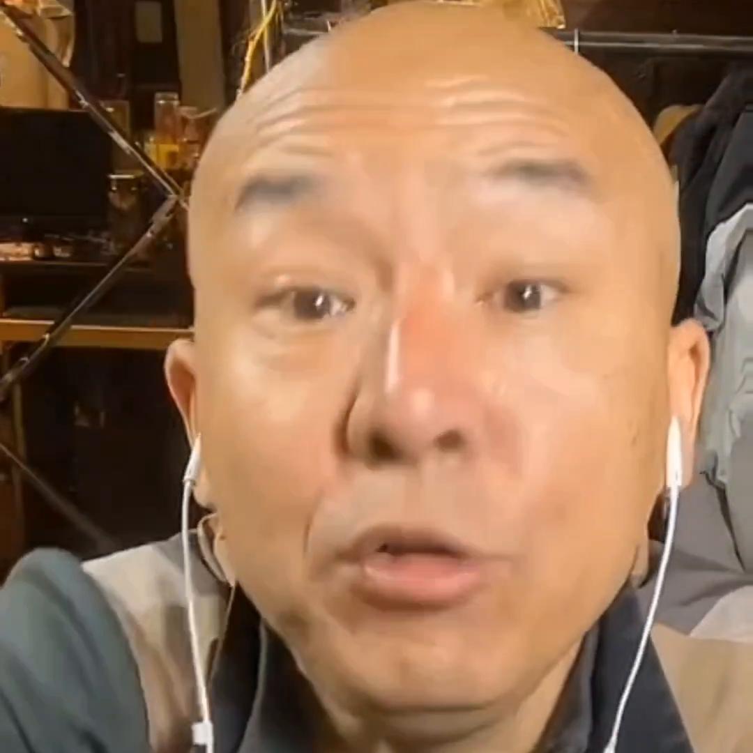 俄乌战争真实视频抖音平台,俄乌战争自媒体直播