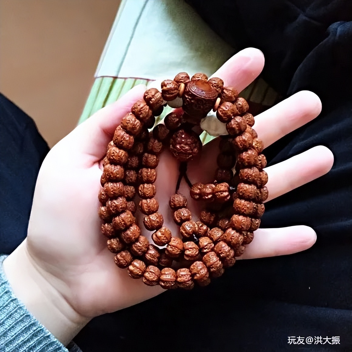 最容易盘出包浆的手串,最容易盘玩的文玩是什么