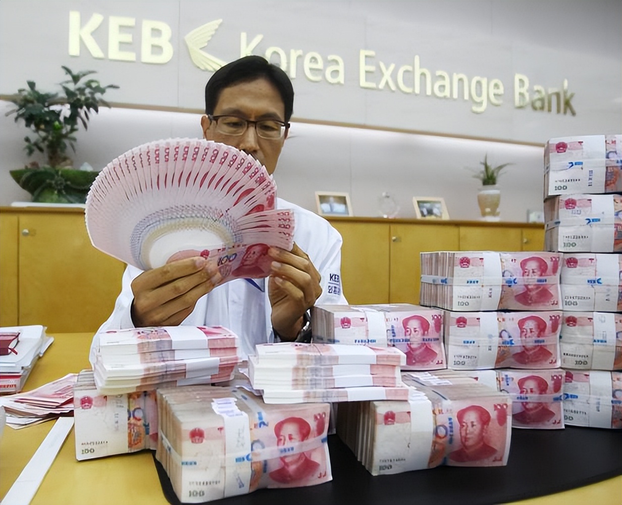 大学生开始用现金了意味着啥,大学生开始用现金意味着什么