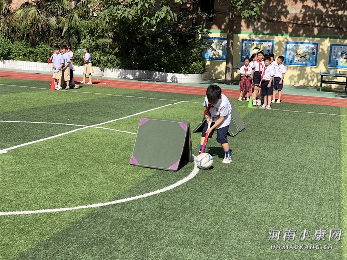 开封市西关小学足球比赛,开封县街小学2021年足球比赛