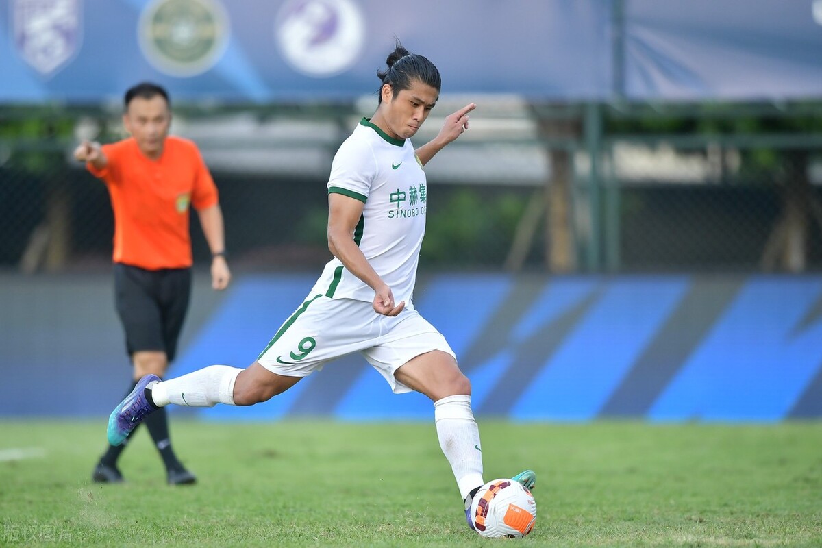 鍥藉畨閲戦澊寮犵帀瀹侀綈鐮撮棬涓秴鑱旇禌,寮犵帀瀹佹湰鍦熼噾闈村嚑涓悆