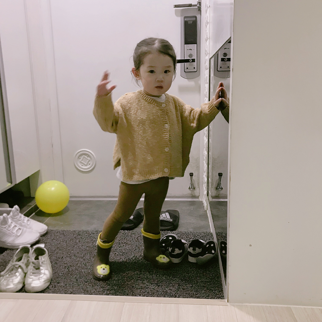 最近超火的可爱小女孩表情包,小女孩可爱萌表情包