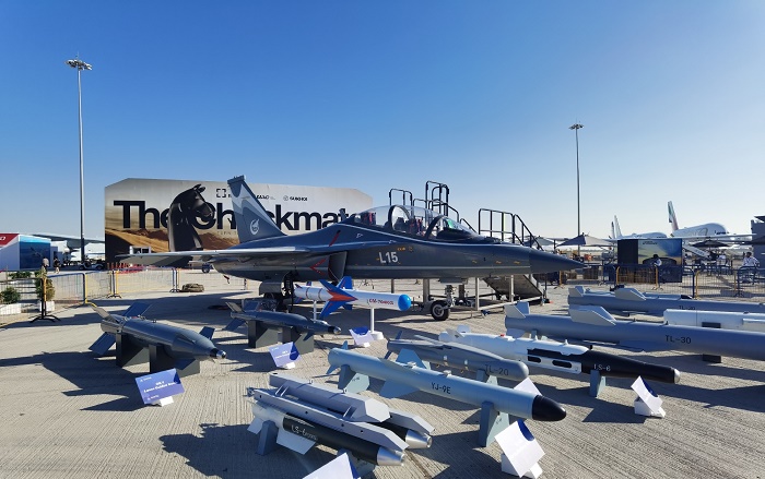 中国教练机l15图片,中国装备志