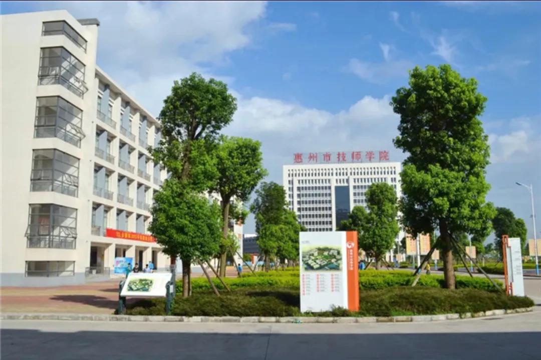 中专职高技校应该读哪个好,职高技校中专如何选择