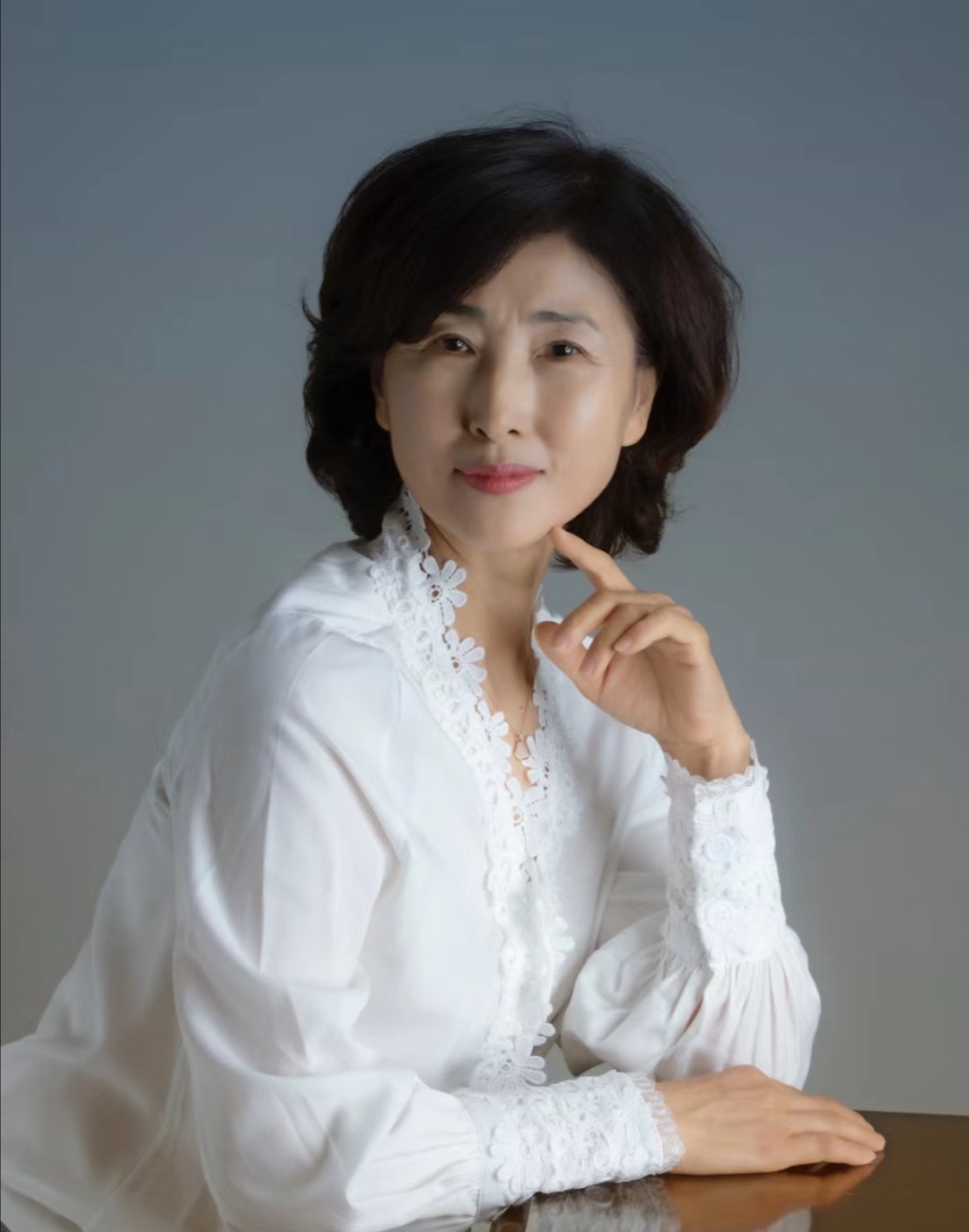 适合35岁女人的发型直发斜刘海,35岁矮个子直发适合什么刘海