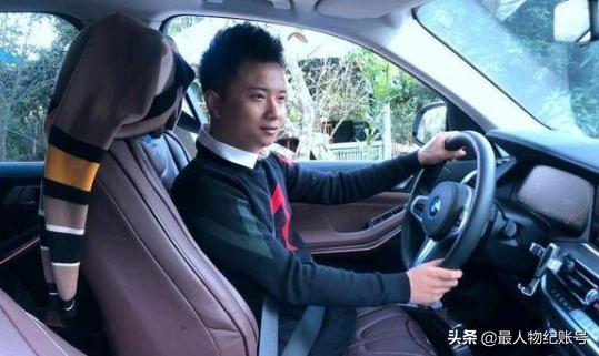 连体夫妻无腿丈夫抛弃断臂妻子,连体夫妻走红网络后丈夫另寻新欢