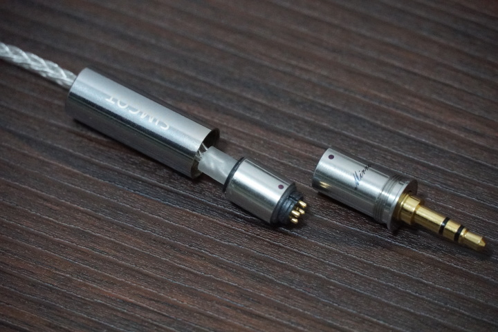 神奇的插头调音，5年前千元内国产音质天花板耳机终迎继任者