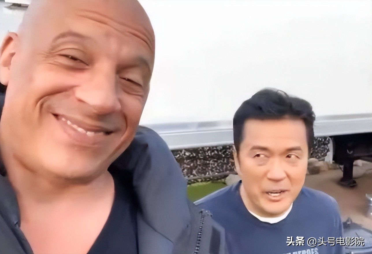 速度与激情10发新片场照,速度与激情10拍摄现场路人视角