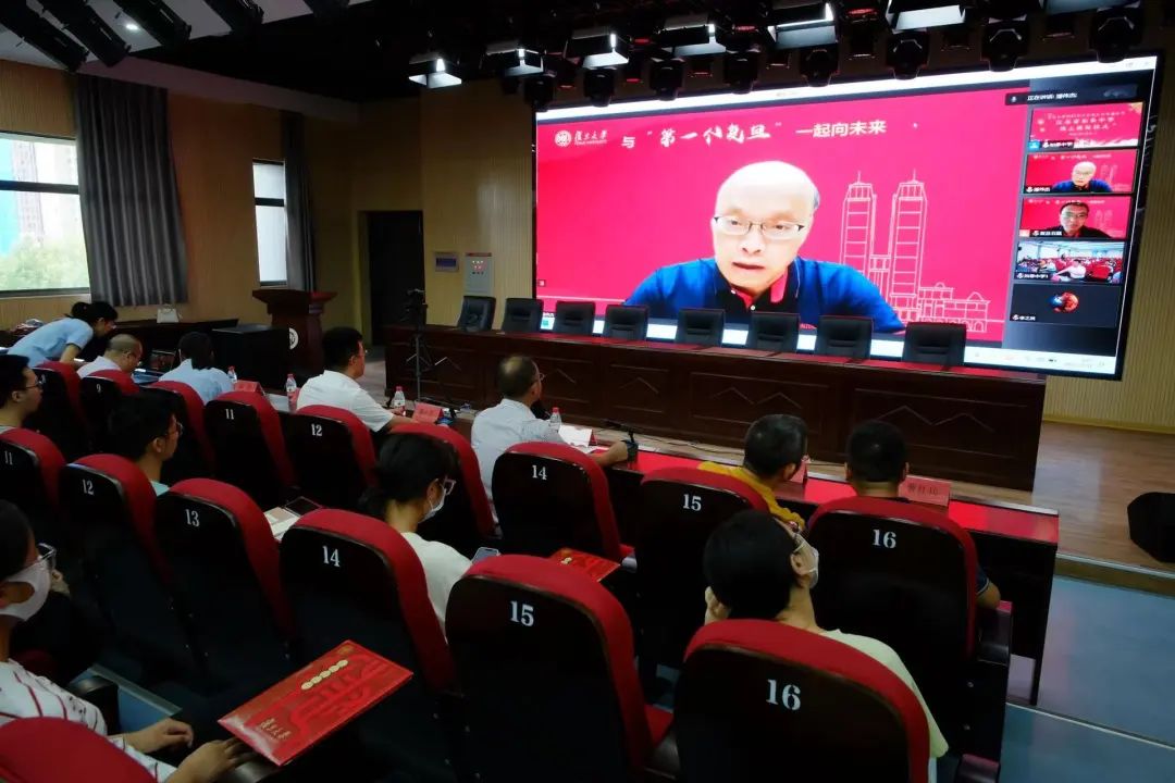 上海复旦大学潘伟杰,潘伟杰上海