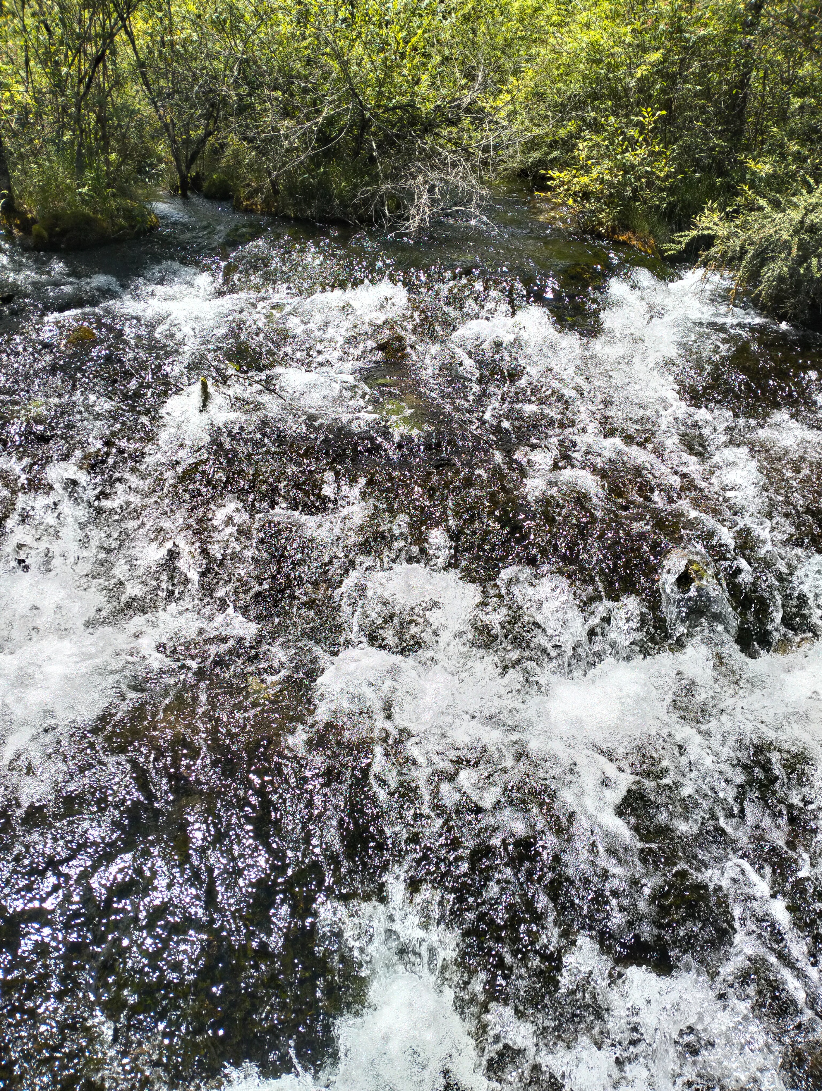 九寨沟一年四季都有雪山吗,九寨沟一年四季都开放吗