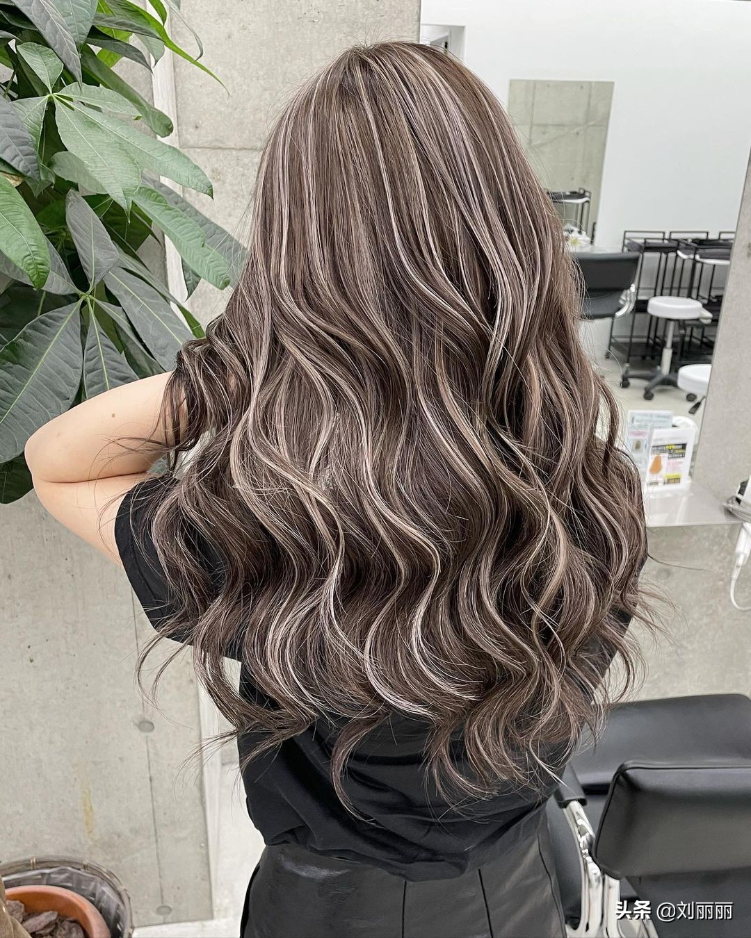 50-60岁国字脸女性适合中短的发型,短发型40-50岁女性洋气发型