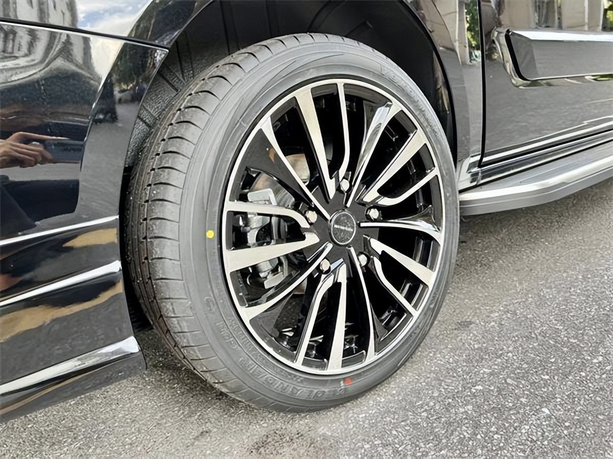 福特黑武士沃森威尔前脸改装,福特mpv沃森威尔黑武士改装