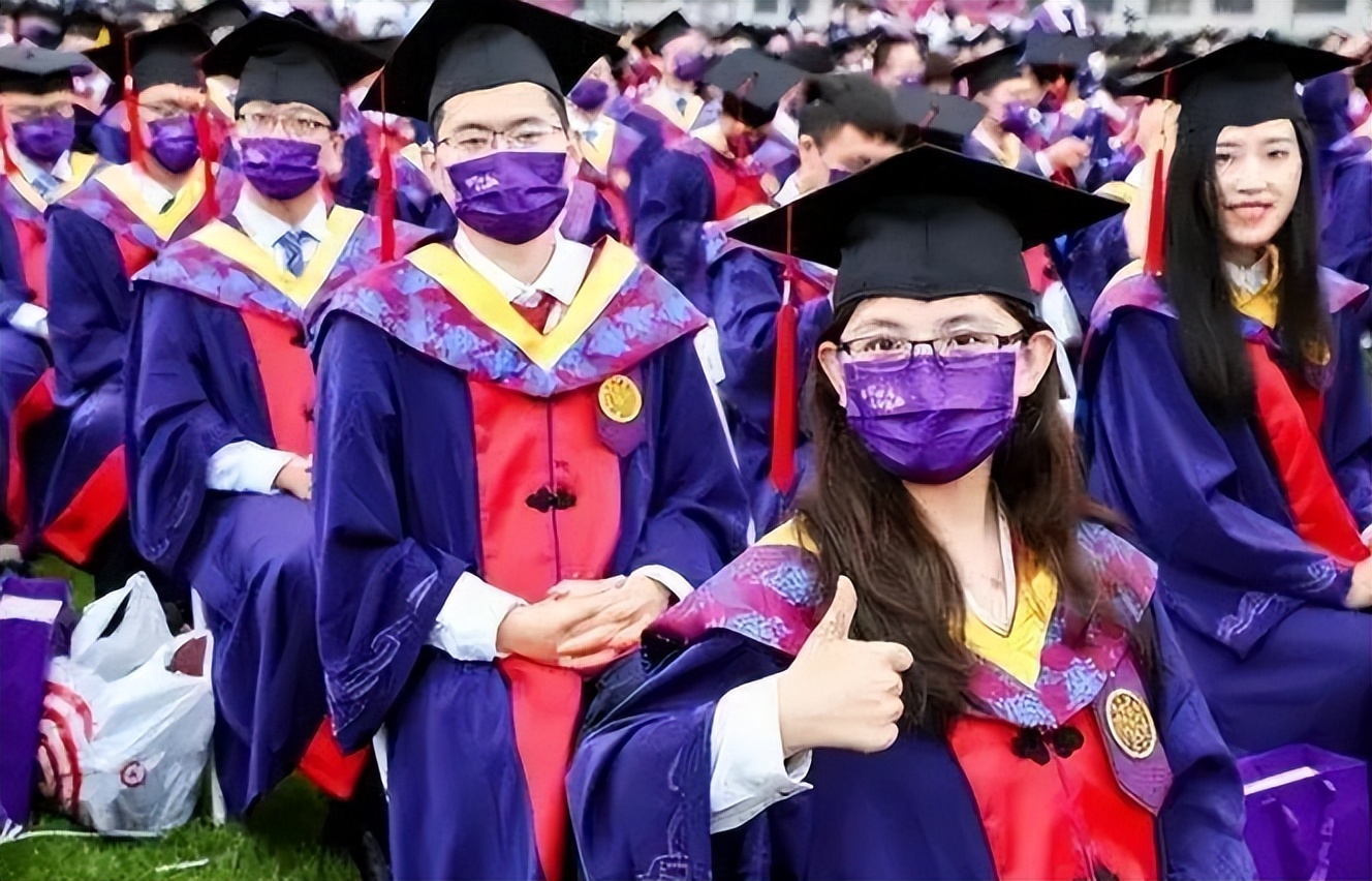 3.2万华裔科学家移籍美国，我国大批科研人才为何会流失？