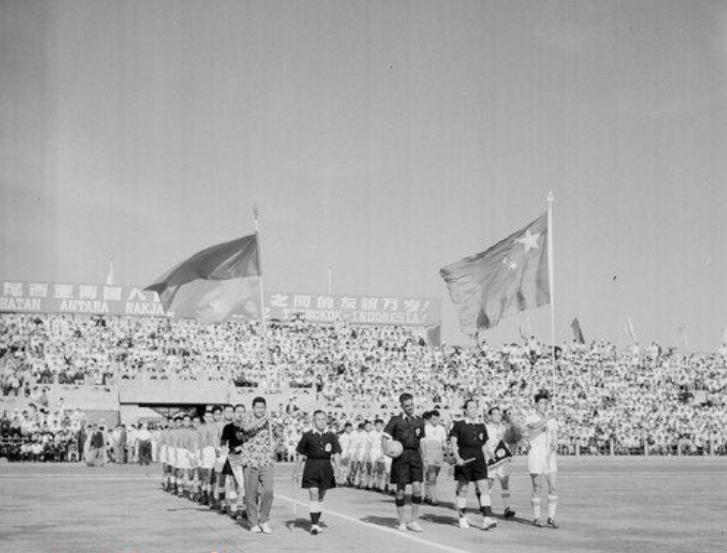 国足最巅峰时期顶级阵容,国足巅峰时期赢韩国