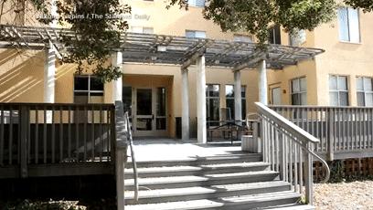 假扮机长医生诈骗,骗子冒充飞行员医生