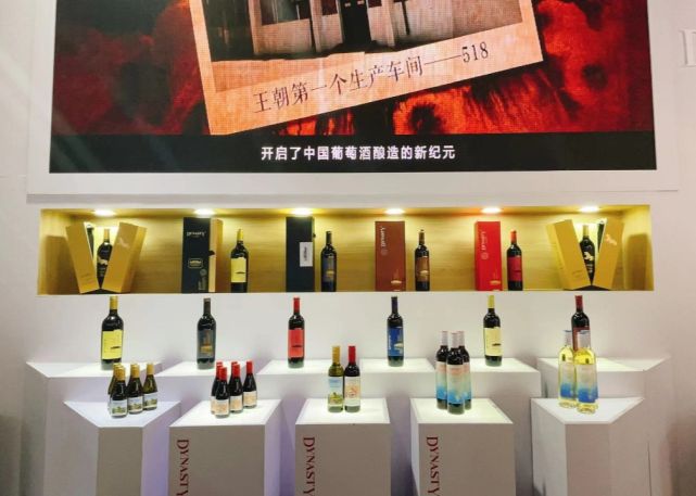 打破内卷，王朝×江苏增力上演国产葡萄酒“大满贯”