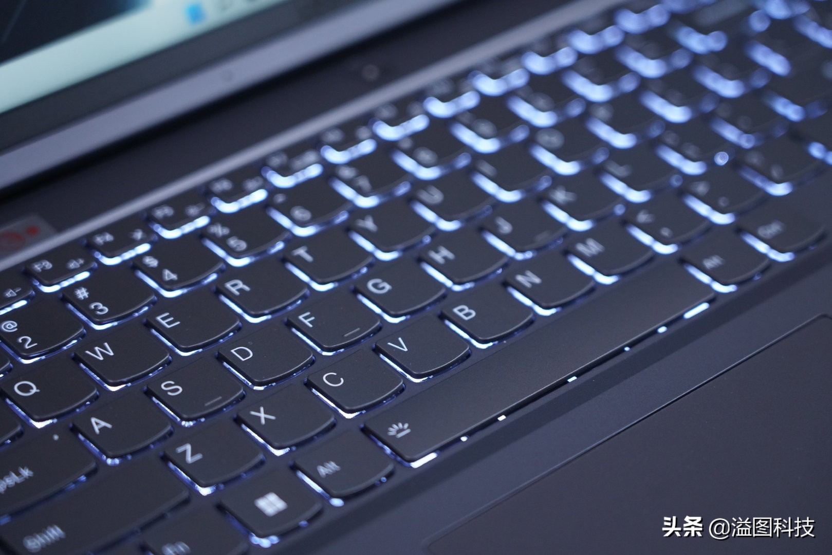 拯救者y9000p2022款首发价,拯救者y9000p2022款游戏测评