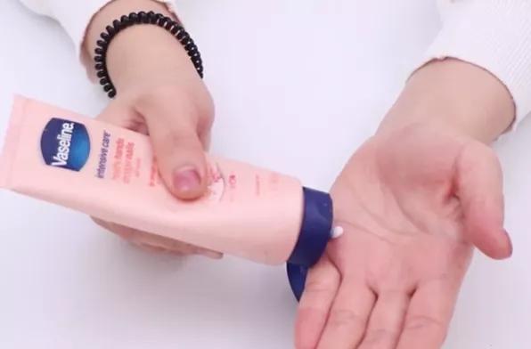 冬季如何防静电教你几招赶紧收藏,冬季家里到处摸到都有静电怎么办