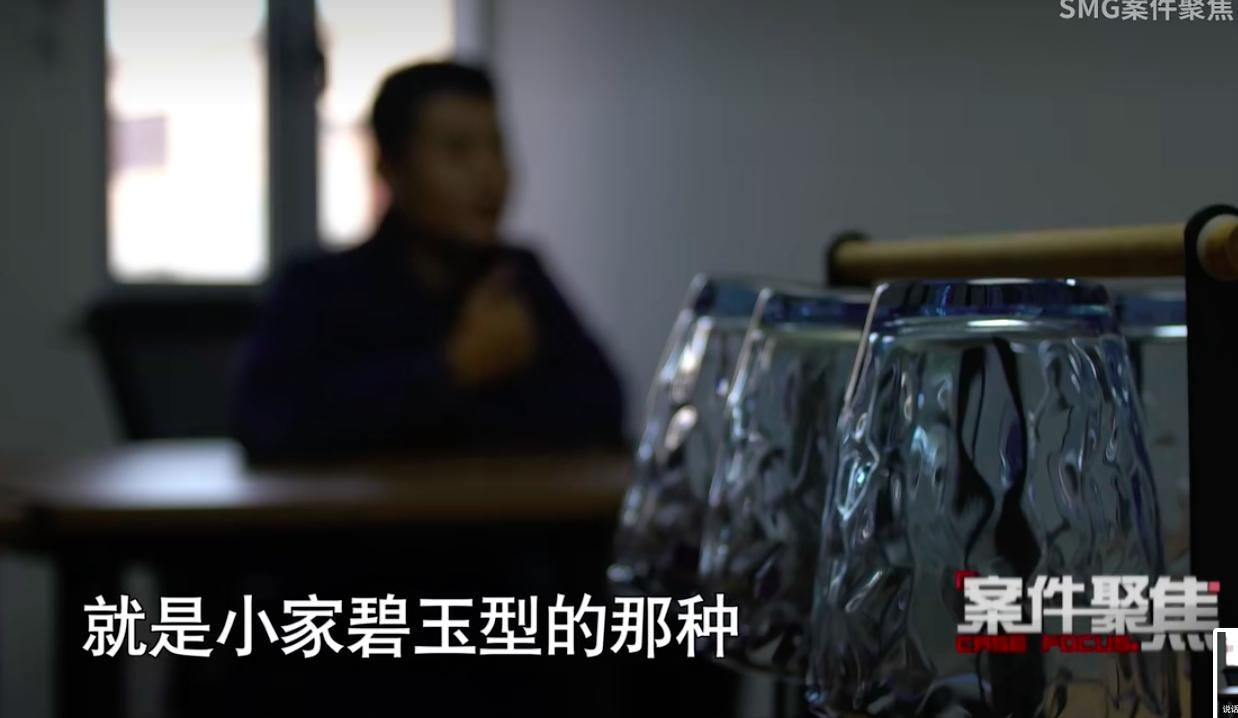 2022年男子想和女主播开房，被要求刷7天礼物，数千人刷了1000万