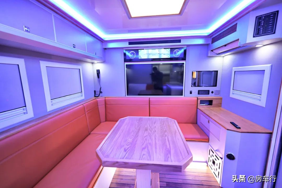 蓝牌五座德国曼重卡房车,b级越野豪华房车大全100万以上