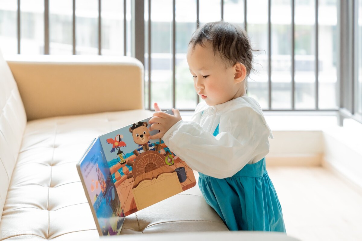 提醒孩子不要踩井盖,一定要告诉孩子井盖不能踩