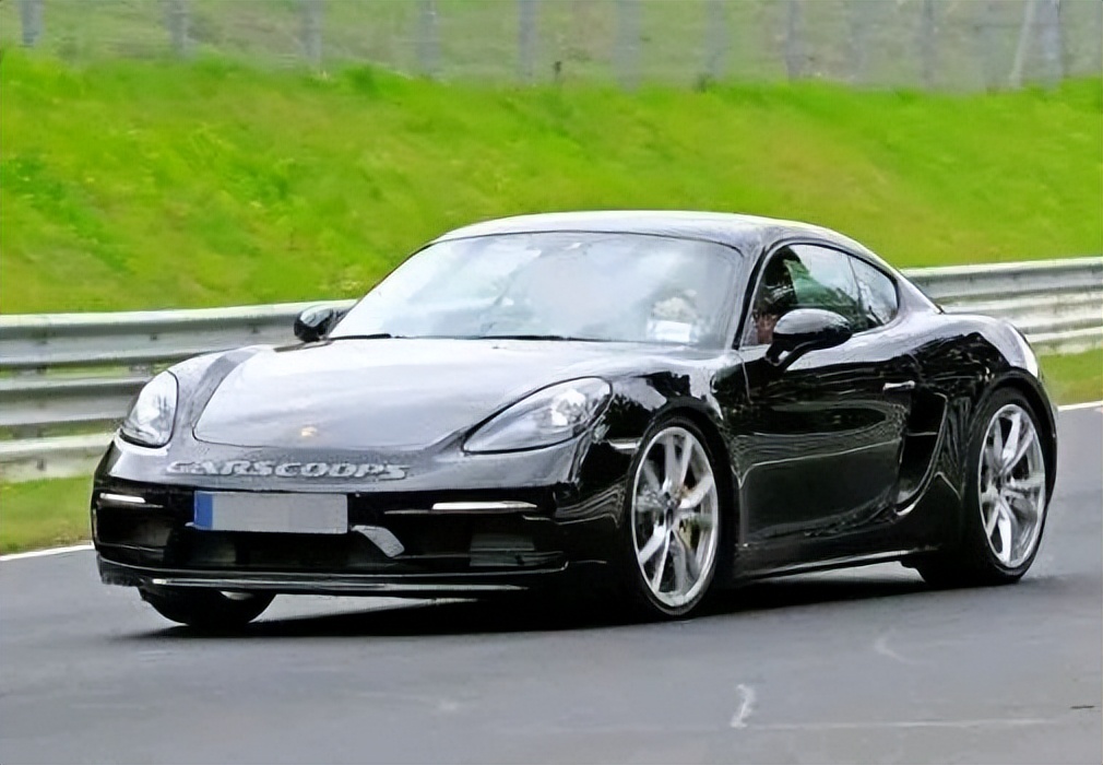 55万的选装300万的保时捷,百万保时捷减配仅赔2300元代金券