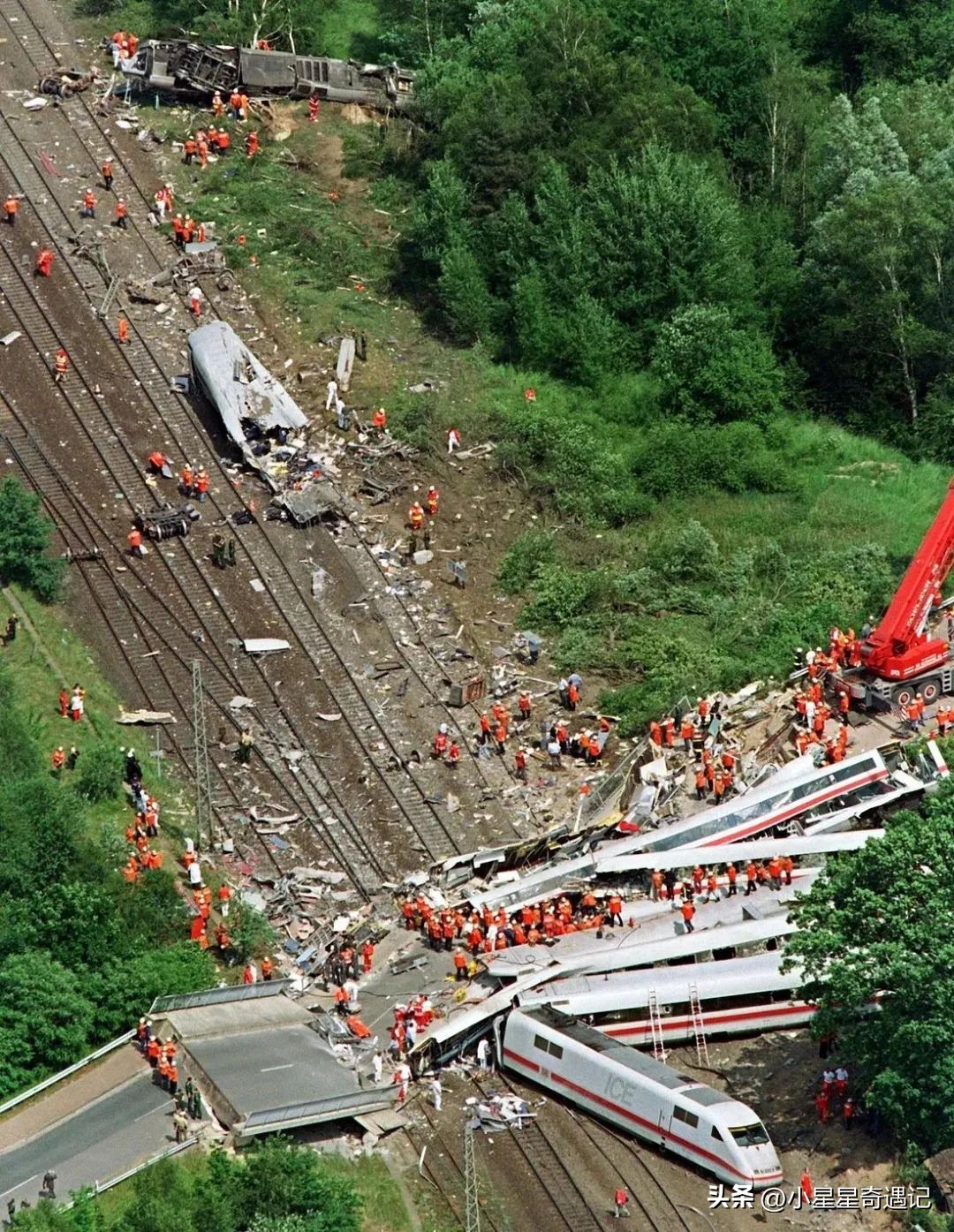 外网评印度火车事故惹怒民众,印度高铁脱轨解密