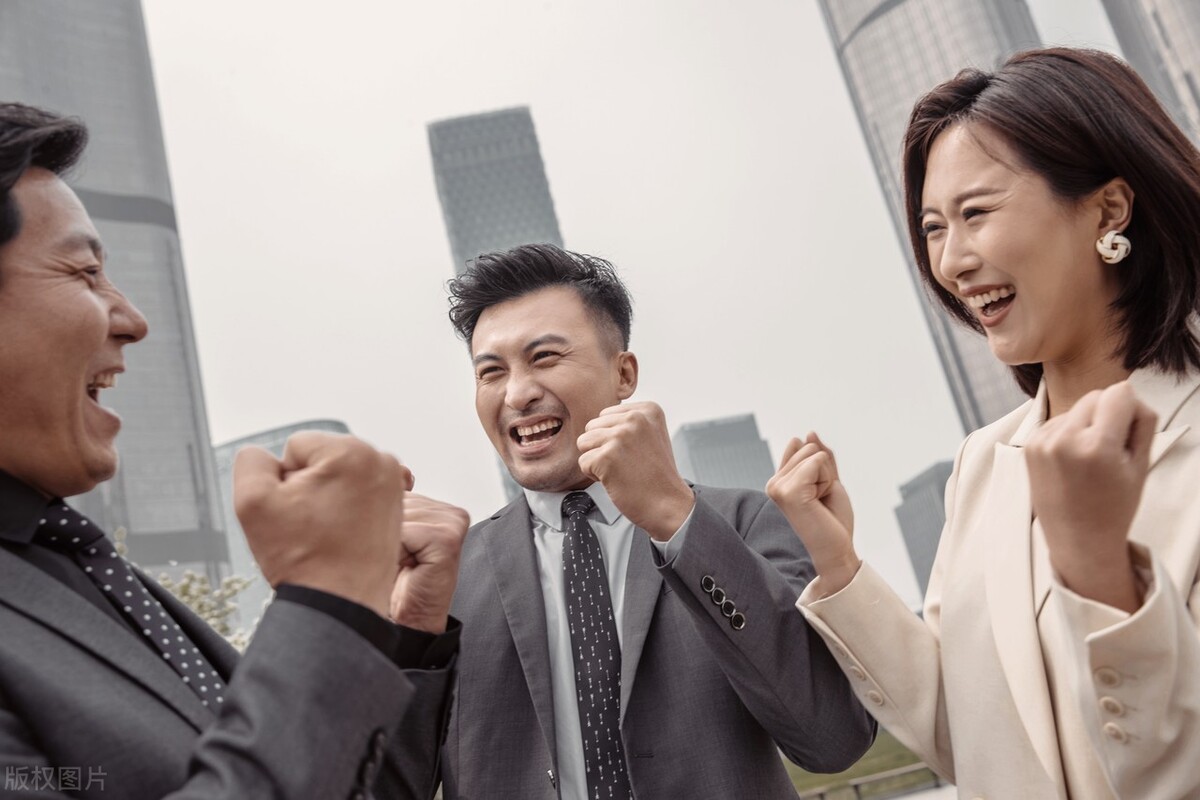 性格内向说话声音小做销售行吗,内向嘴笨没心眼的适合做销售吗