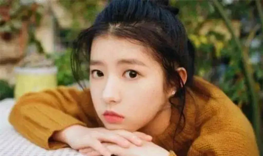 何蓝逗致青春,何蓝逗不想让主人受伤