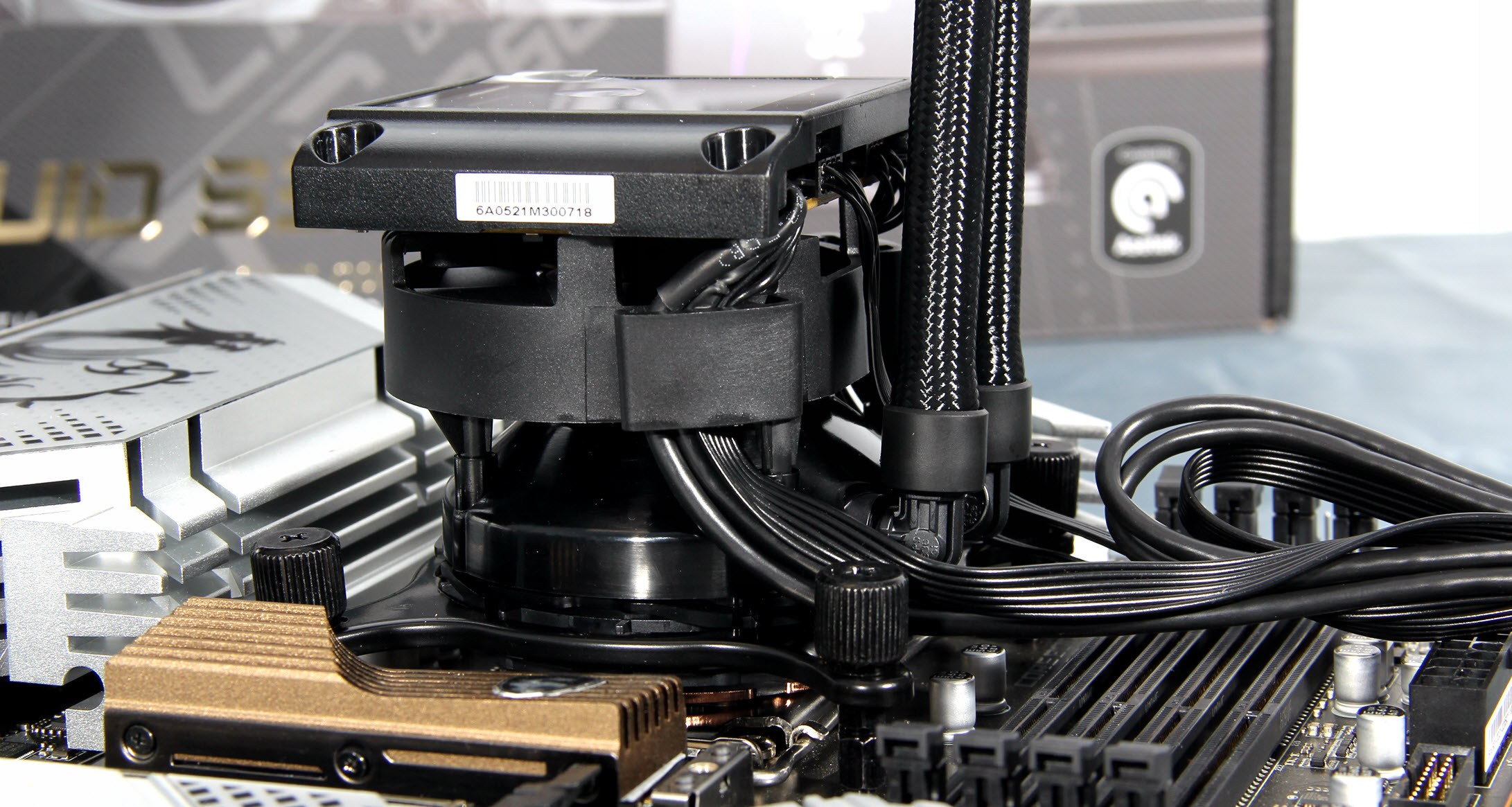 最具性价比的一体式360水冷,tt-dragon360rog一体式水冷