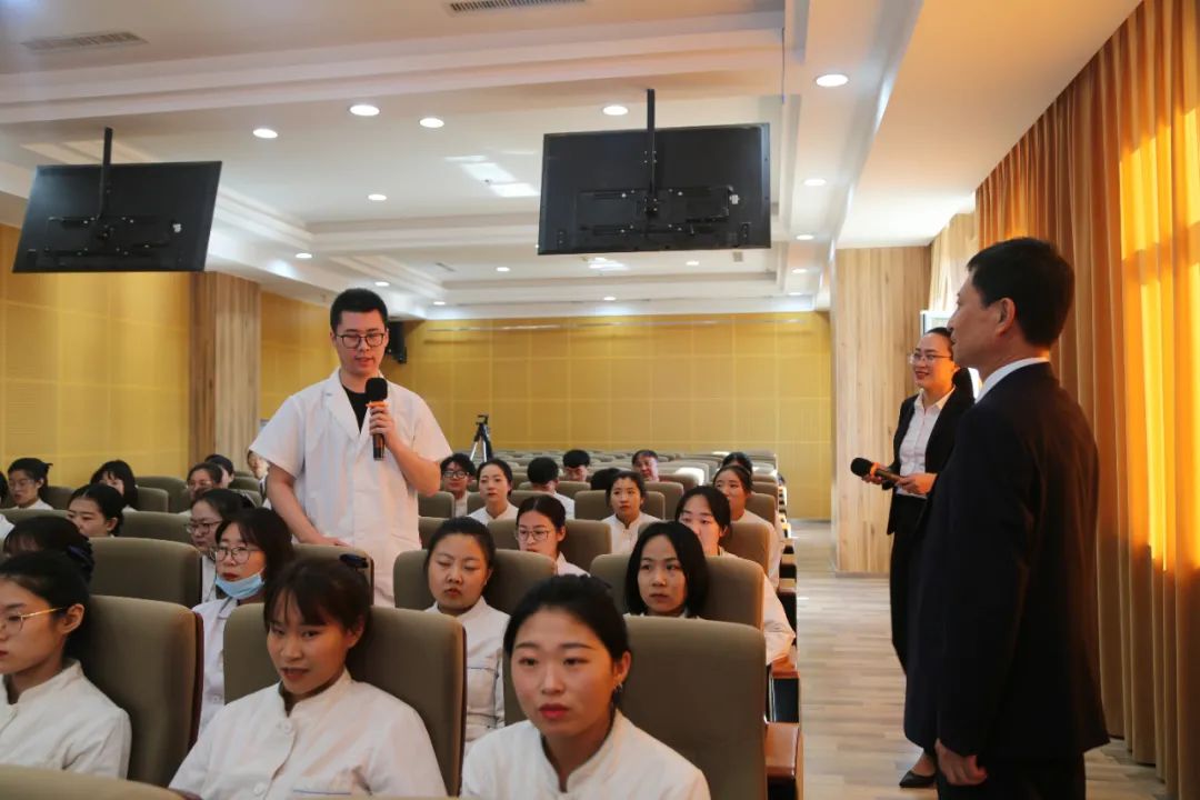 和合企业文化，除了钱之外，能够将人聚集在一起干同样的一件事，