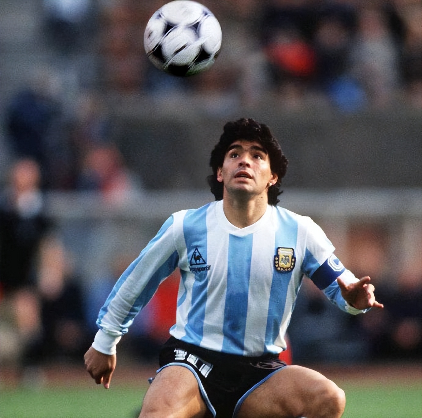 范巴斯滕综合能力超梅西,范巴斯滕对梅西的评价