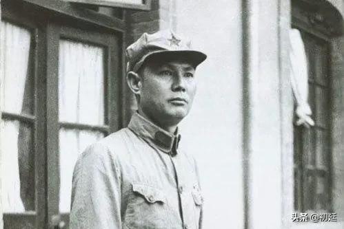 红军这支部队成立于1933年，军长授元帅，政委后来官至正国级