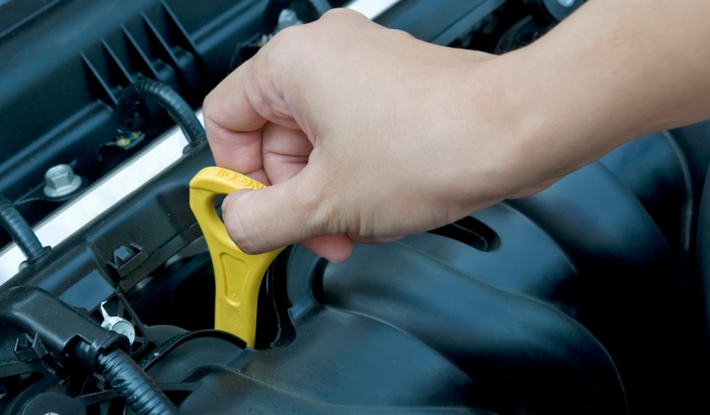 汽车机油更换教程,机油更换和用车手册