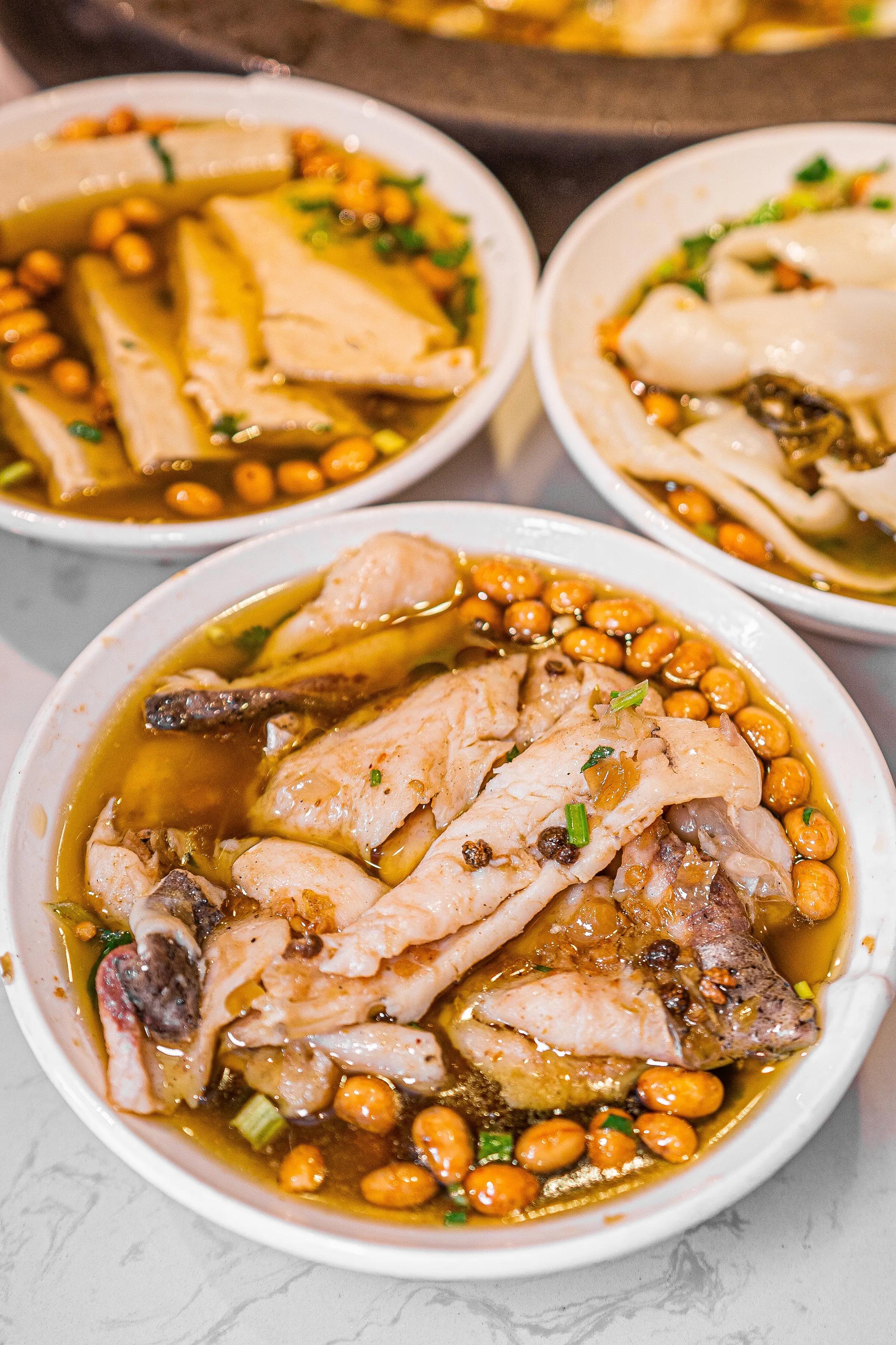 特色重庆石锅鱼,重庆正宗石锅鱼